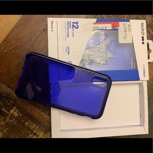 Tech 21 iPhone X phone case